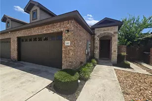 685 Creekside Cir, New Braunfels, TX 78130 - Photo 3
