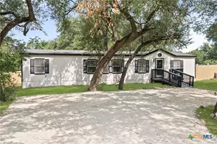 129 Bremond St, Belton, TX 76513 - Photo 3