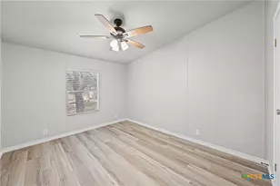 129 Bremond St, Belton, TX 76513 - Photo 23