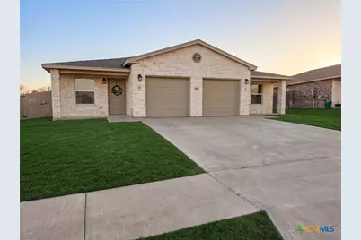 300 Lowes Boulevard #b, Killeen, TX 76542 - Photo 1