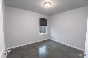 300 Lowes Blvd, Killeen, TX 76542 - Photo 9