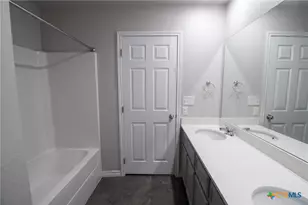 300 Lowes Blvd, Killeen, TX 76542 - Photo 17