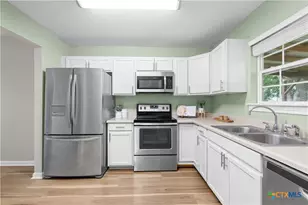 2630 Becker St, New Braunfels, TX 78130 - Photo 7
