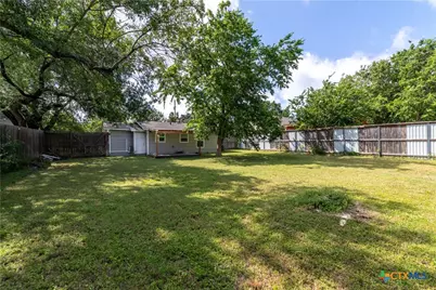 2630 Becker Street, New Braunfels, TX 78130 - Photo 15