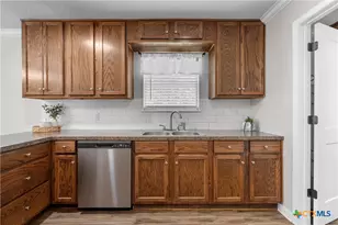 154 Longhorn Pkwy, Axtell, TX 76624 - Photo 13