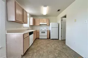 2508 Edgefield St, Killeen, TX 76549 - Photo 11