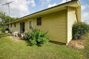 2179 US Hwy 90A, Shiner, TX 77984 - Photo 19