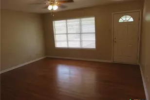 969 Kunkel St, Seguin, TX 78155 - Photo 17