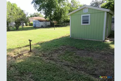 969 Kunkel Street, Seguin, TX 78155 - Photo 5