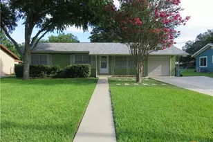 969 Kunkel St, Seguin, TX 78155 - Photo 1