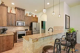 281 Kellog, Fischer, TX 78623 - Photo 9