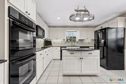 3401 Summit Circle, Belton, TX 76513 - Photo 9