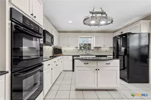 3401 Summit Cir, Belton, TX 76513 - Photo 9