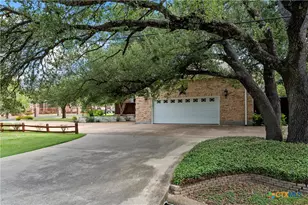 3401 Summit Cir, Belton, TX 76513 - Photo 3