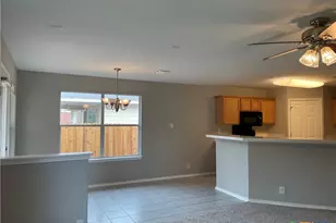 217 Roadrunner Ave, New Braunfels, TX 78130 - Photo 7