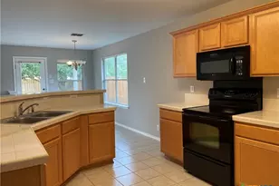 217 Roadrunner Ave, New Braunfels, TX 78130 - Photo 15