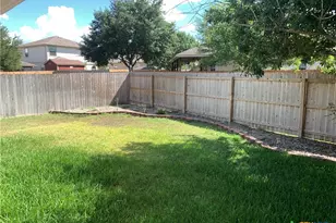 217 Roadrunner Ave, New Braunfels, TX 78130 - Photo 31