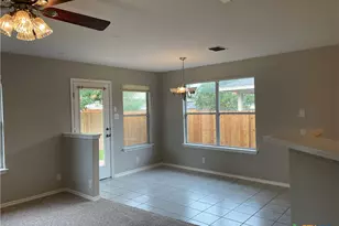 217 Roadrunner Ave, New Braunfels, TX 78130 - Photo 11