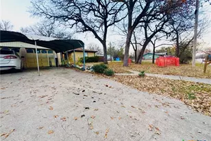 817 S Bell St, Hamilton, TX 76531 - Photo 25
