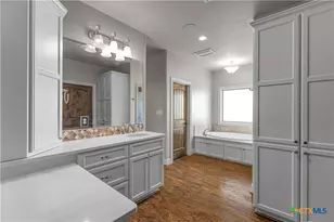 158 Sendera Loop, Victoria, TX 77904 - Photo 21