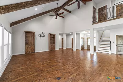 158 Sendera Loop, Victoria, TX 77904 - Photo 9