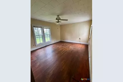 402 Young Street, Edna, TX 77957 - Photo 15