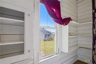 119 N West St, Yorktown, TX 78164 - Photo 9