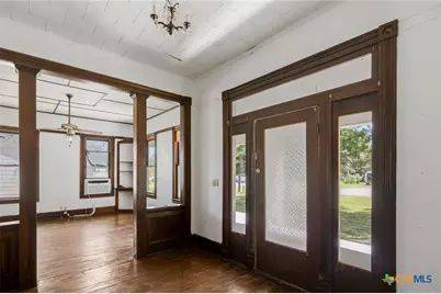 119 N West Street, Yorktown, TX 78164 - Photo 3