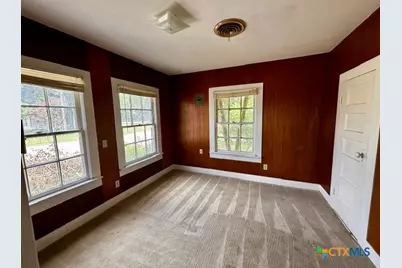 105 S Allen Street, Edna, TX 77957 - Photo 9