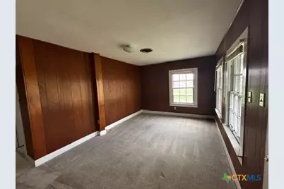 105 S Allen Street, Edna, TX 77957 - Photo 11