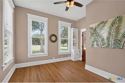 506 Young, Edna, TX 77957 - Photo 23
