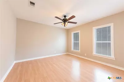 705 S Laurel Avenue, Luling, TX 78648 - Photo 13