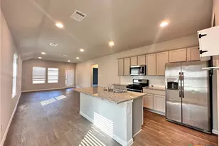 304 Fall Aster Dr, Kyle, TX 78640 - Photo 19