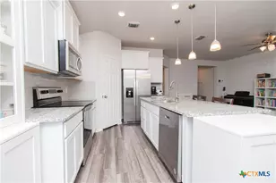 1307 Prospector Trl, Harker Heights, TX 76548 - Photo 7