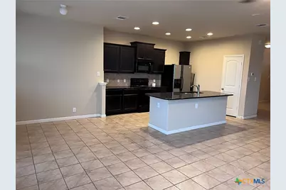 472 Copper Hill Drive, New Braunfels, TX 78130 - Photo 17