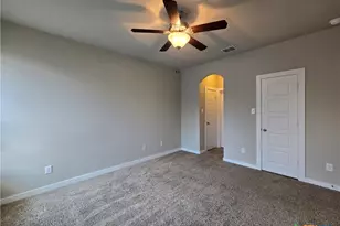 526 Creekside Frst, New Braunfels, TX 78130 - Photo 17
