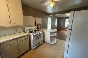 671 Roosevelt St, New Braunfels, TX 78130 - Photo 7