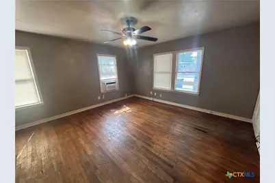 671 Roosevelt Street, New Braunfels, TX 78130 - Photo 5