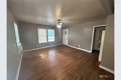 671 Roosevelt Street, New Braunfels, TX 78130 - Photo 3