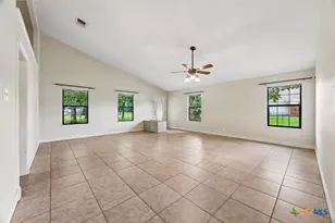 1024 Terminal Loop Rd, Mcqueeney, TX 78123 - Photo 13