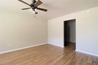 802 E Irvin Avenue, Temple, TX 76501 - Photo 3