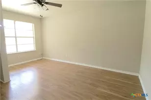 802 E Irvin Ave, Temple, TX 76501 - Photo 5