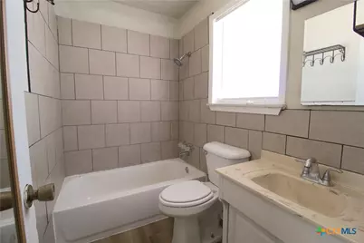 802 E Irvin Avenue, Temple, TX 76501 - Photo 13