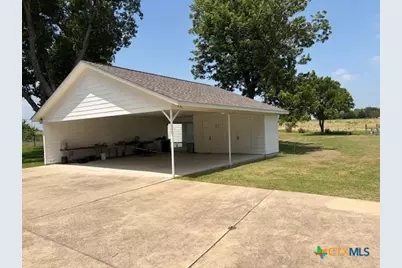 880 County Road 311 Road, Jarrell, TX 76537 - Photo 11