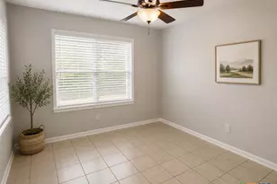 511 Milam St, Luling, TX 78648 - Photo 5