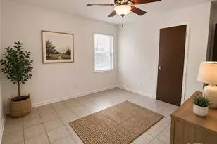 511 Milam St, Luling, TX 78648 - Photo 9