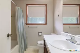 304 Hill Country Ln, San Antonio, TX 78232 - Photo 33