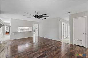 2010 Patricia St, Copperas Cove, TX 76522 - Photo 9