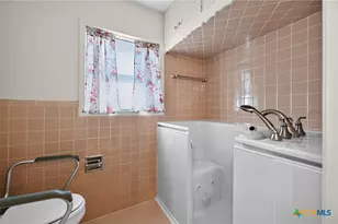 2210 N East St, Belton, TX 76513 - Photo 19