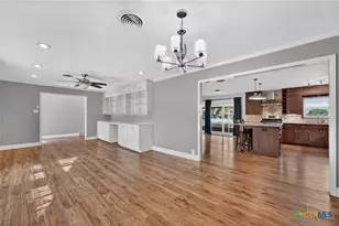 2210 N East St, Belton, TX 76513 - Photo 5